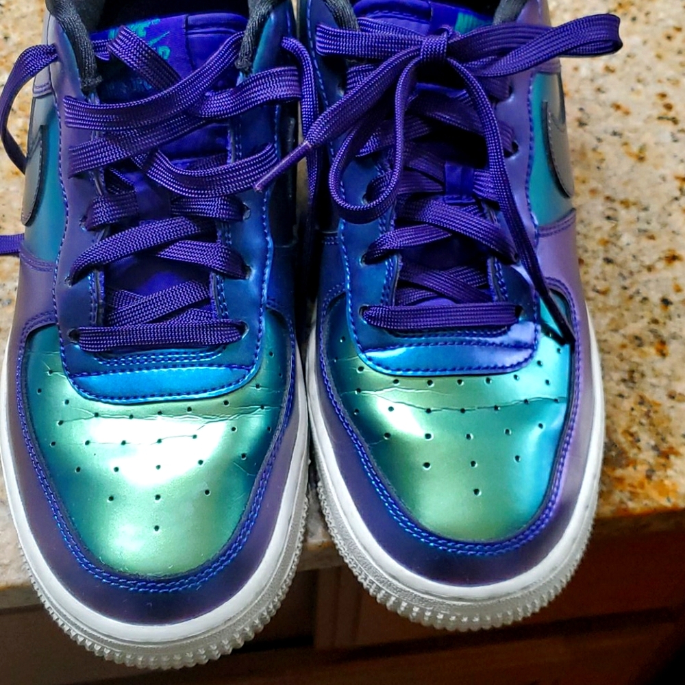 EUC Nike